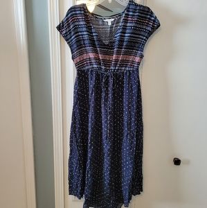 A glow Maternity Dress